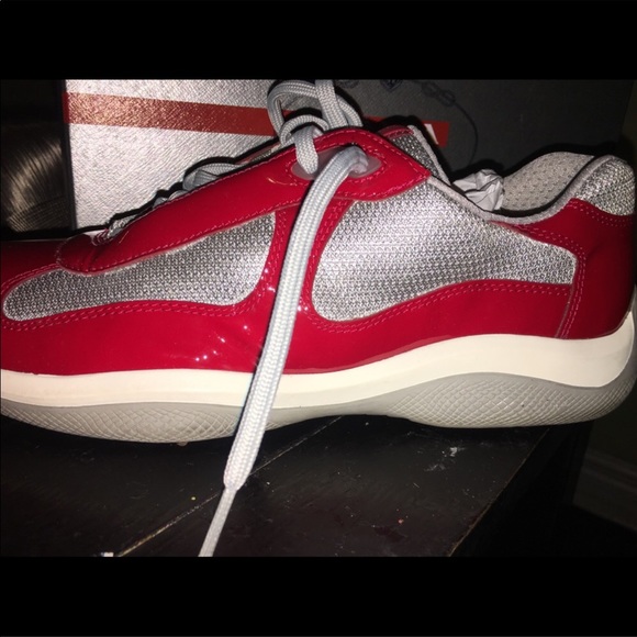 Pradas - Picture 2 of 3